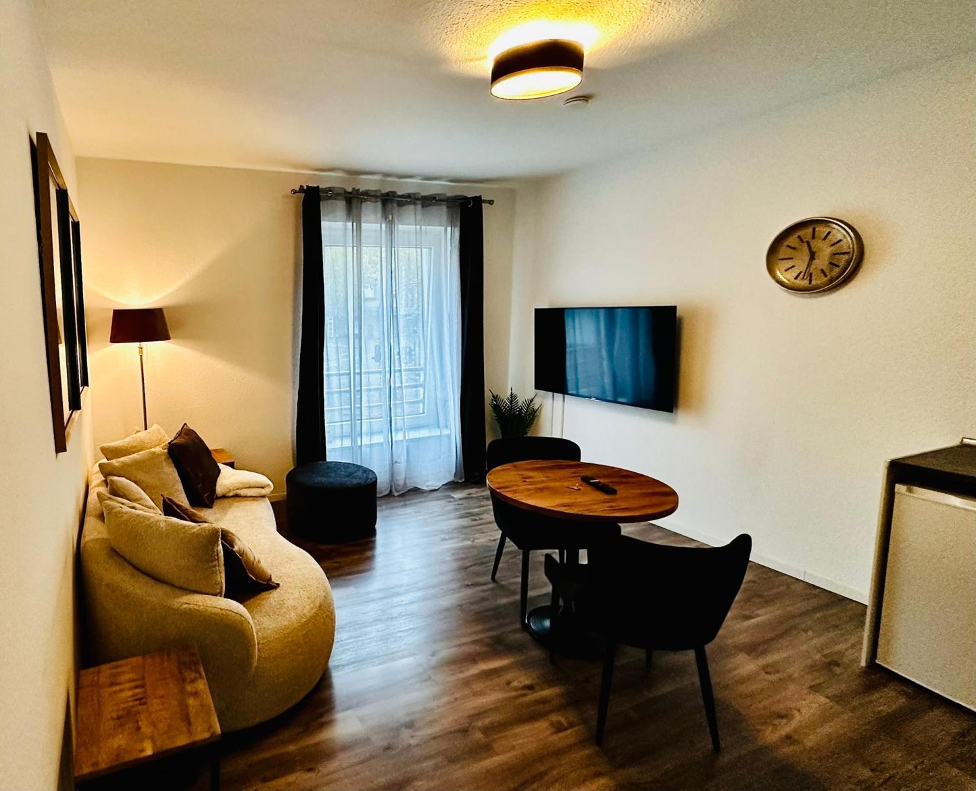 Apartment Duesseldorf City ภายนอก รูปภาพ